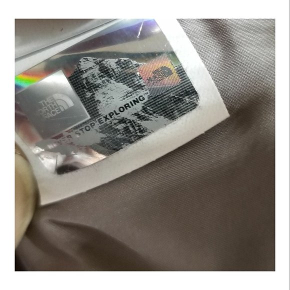 The North Face Logo-Print Cropped Pull Over Jacket, Black, Girl's Size M - Picture 8 of 9